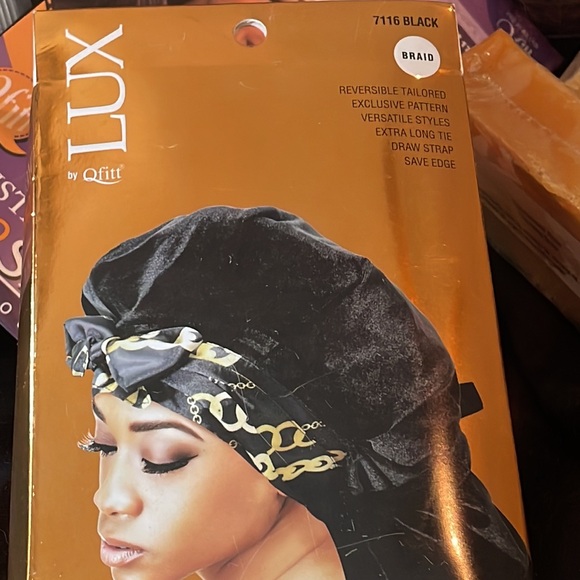 Velvet tie bonnet and two Velcro span wraps and one head wrap scarf turban. - Picture 2 of 8